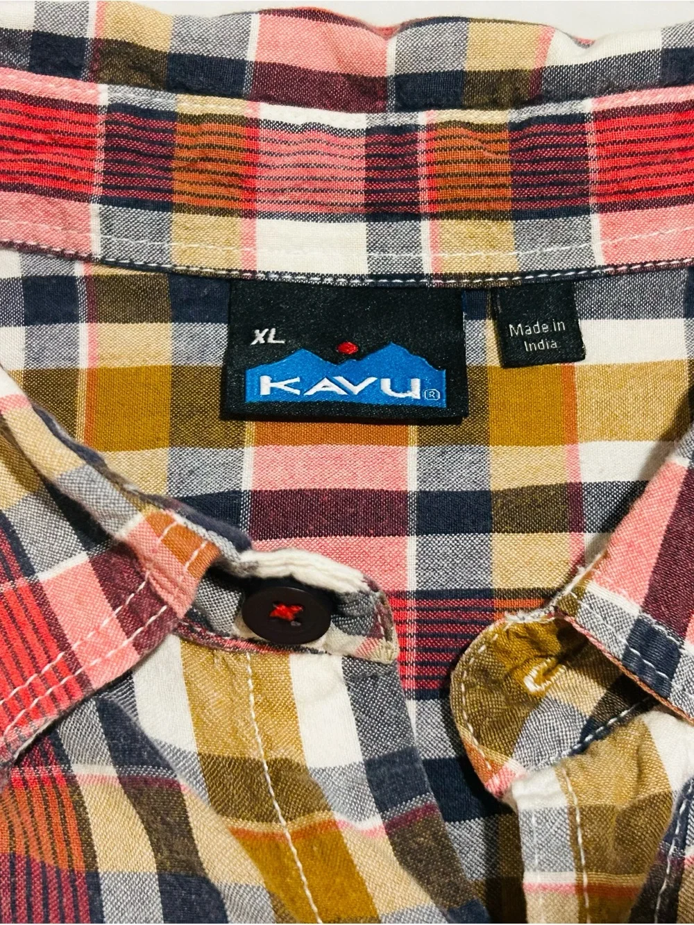 Kavu Red Yellow Plaid Shirt Mens Size XL Short Sleeve Button Up Cotton Hike Gorp